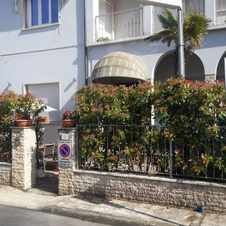 Villa Liberty Versilia Lido di Camaiore Exterior photo